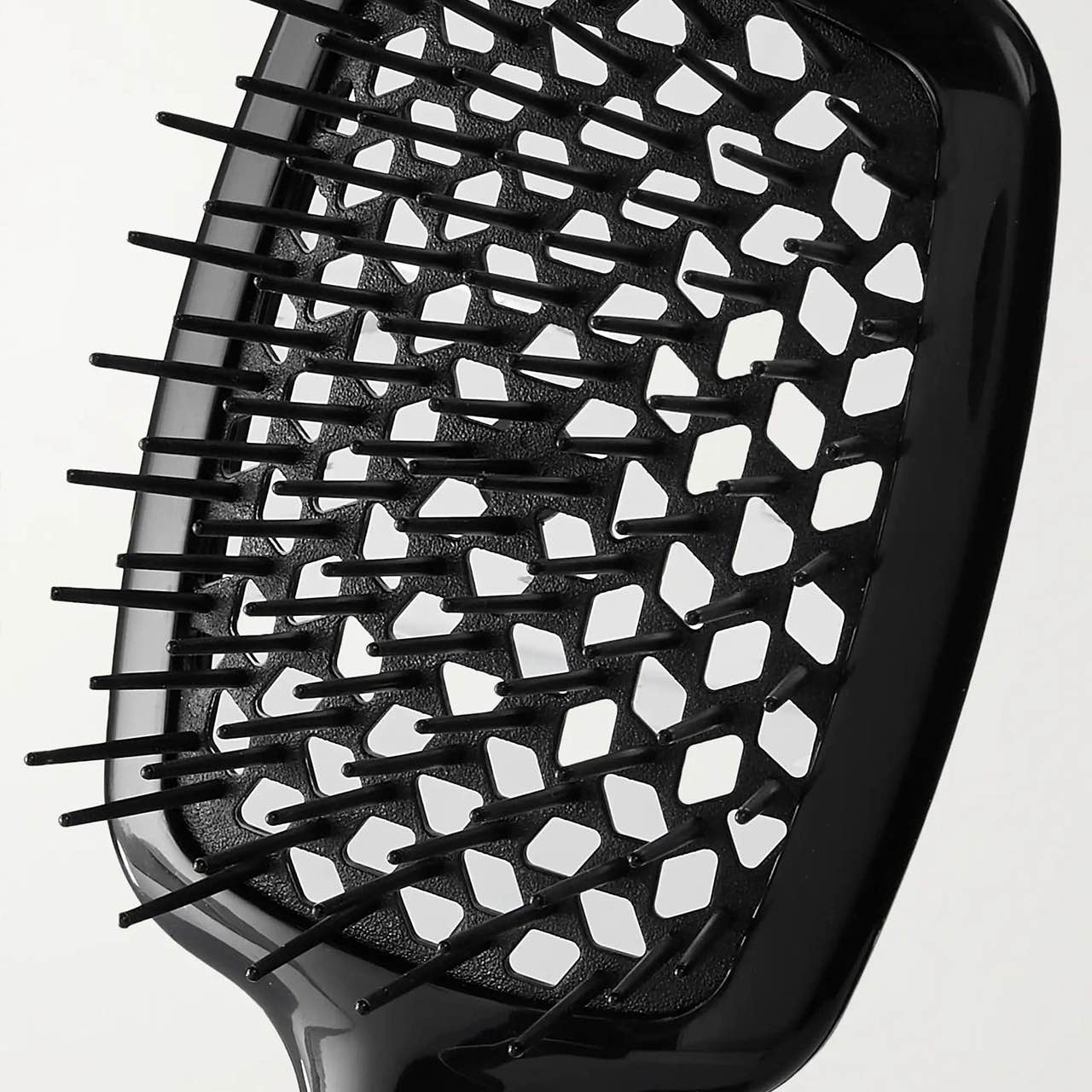 Bez zamotania a ničenia vlasov.